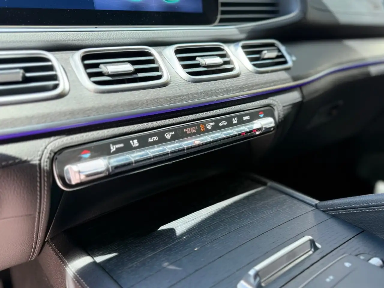 Mercedes-Benz GLE снимка Mercedes-Benz GLE
