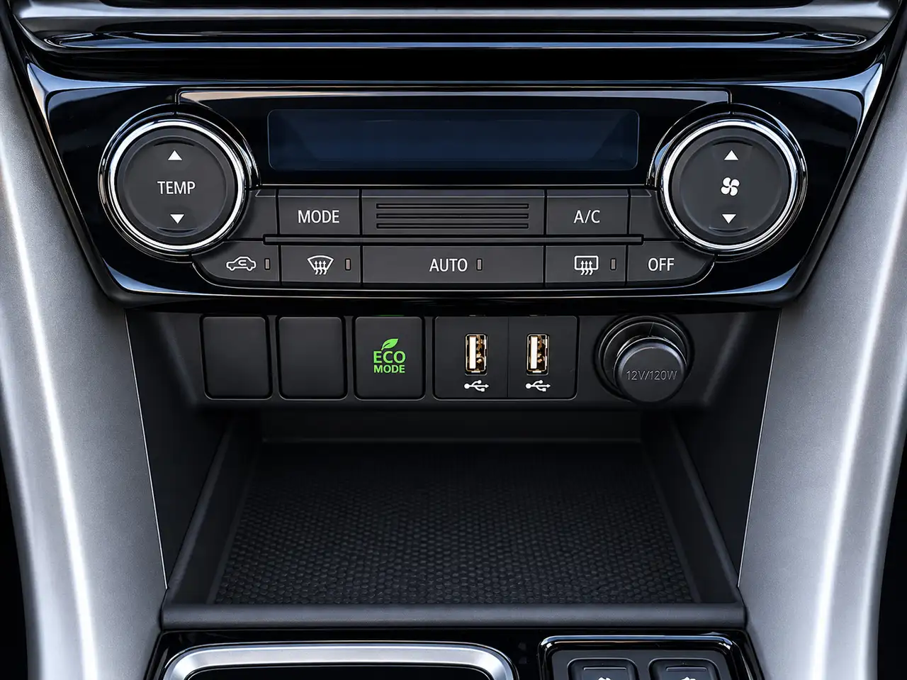 Mitsubishi Eclipse Cross fotografie Mitsubishi Eclipse Cross