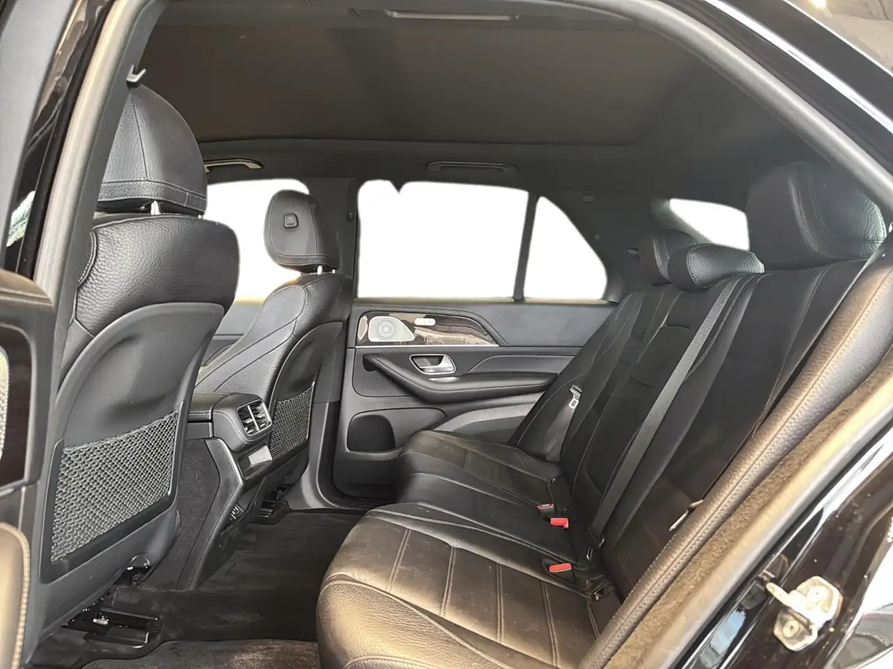 Mercedes-Benz GLE снимка Mercedes-Benz GLE