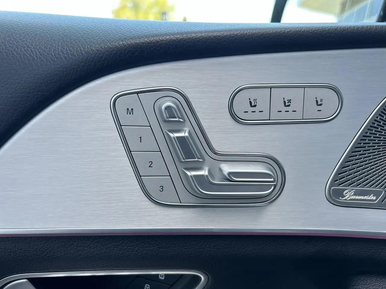 Mercedes-Benz GLE снимка Mercedes-Benz GLE