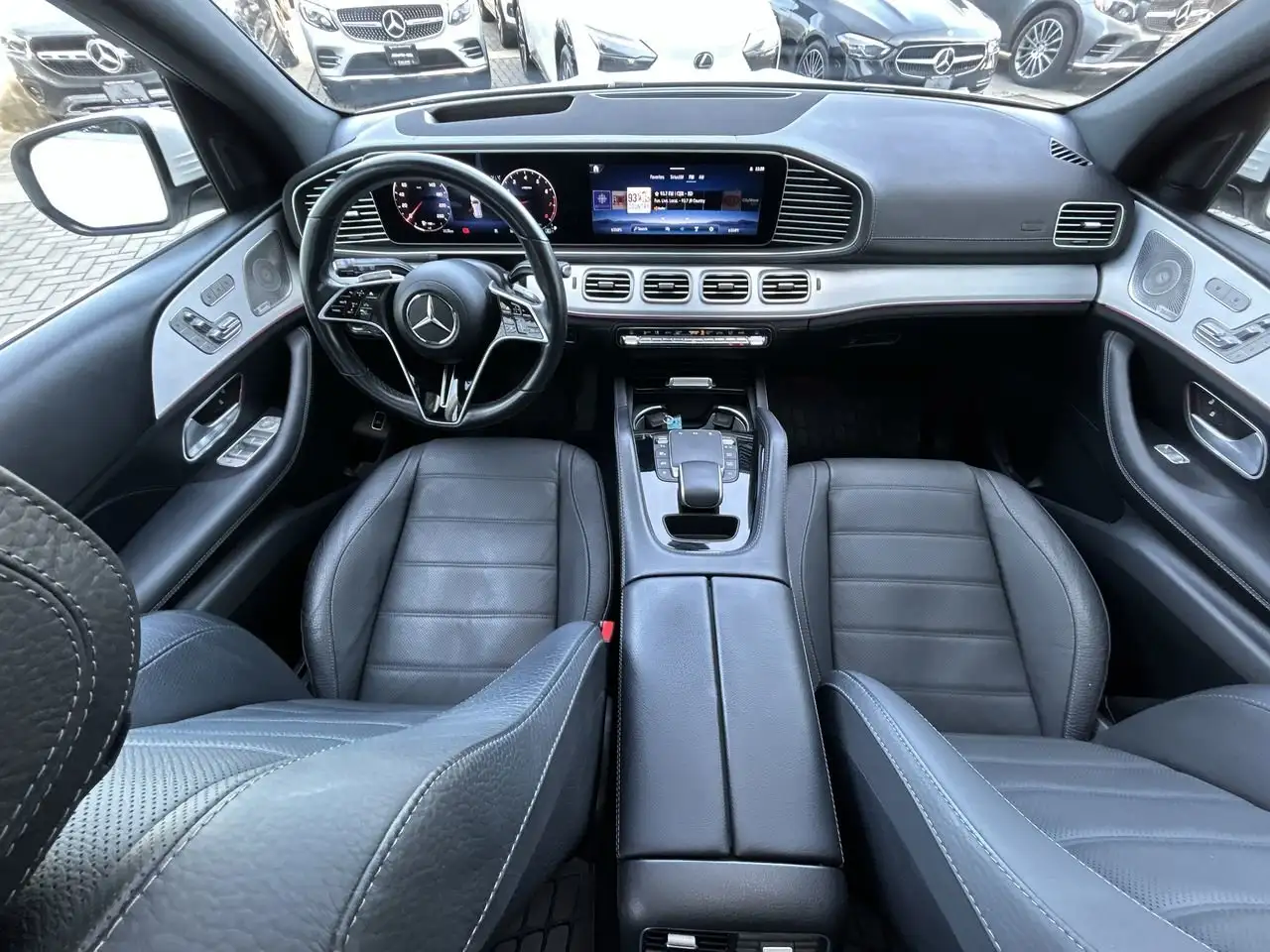 Mercedes-Benz GLE снимка Mercedes-Benz GLE