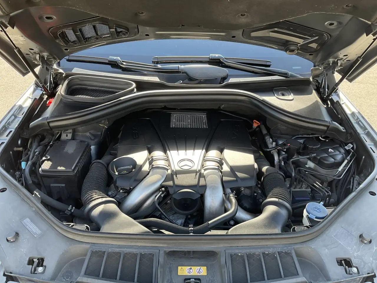 Mercedes-Benz GLE снимка Mercedes-Benz GLE