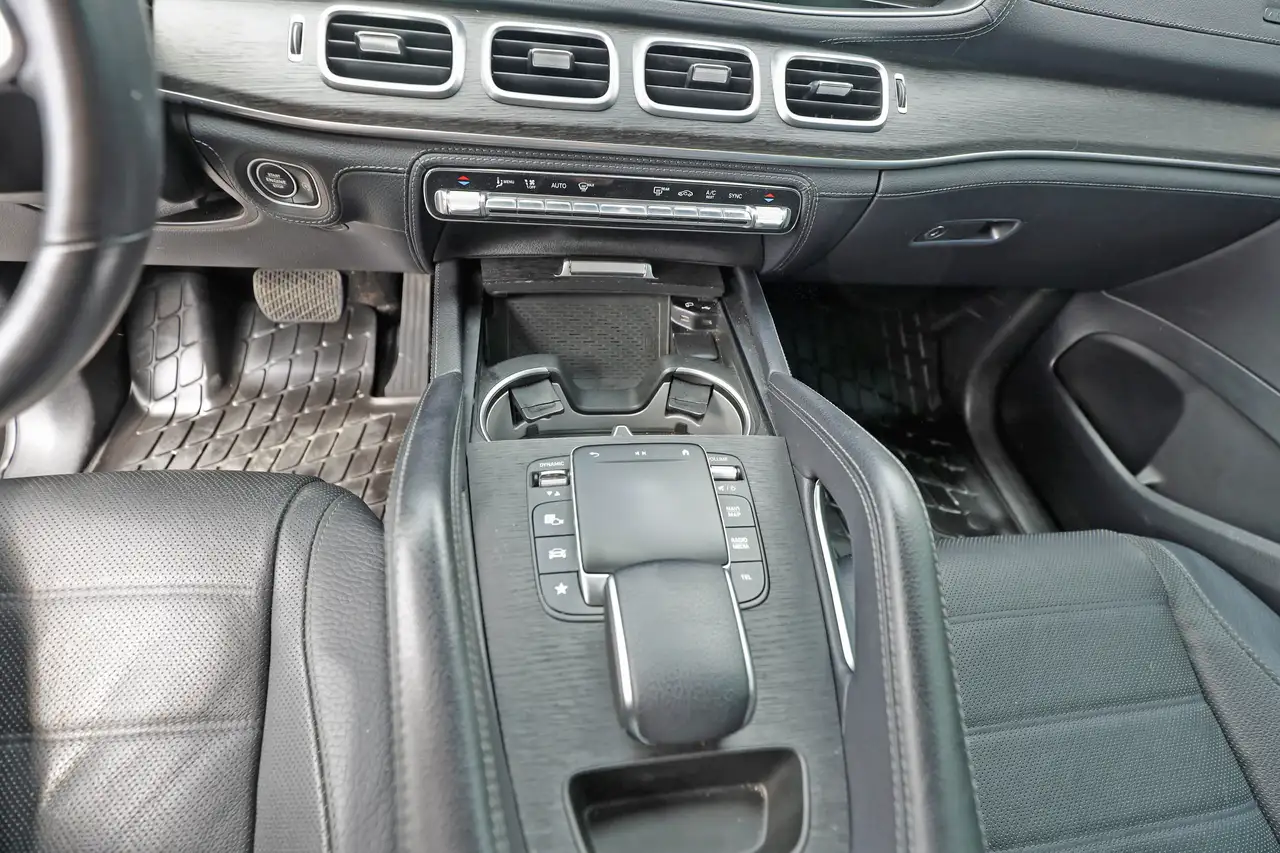 Mercedes-Benz GLE снимка Mercedes-Benz GLE