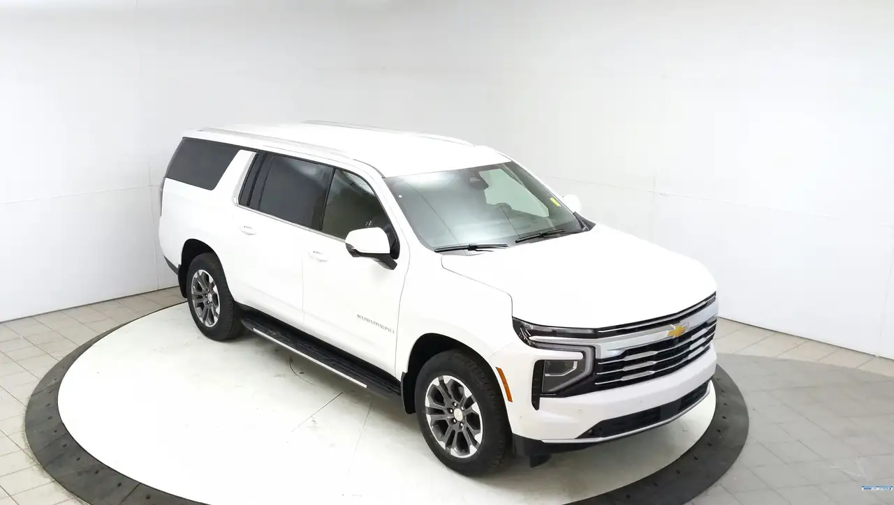 Chevrolet Suburban снимка Chevrolet Suburban
