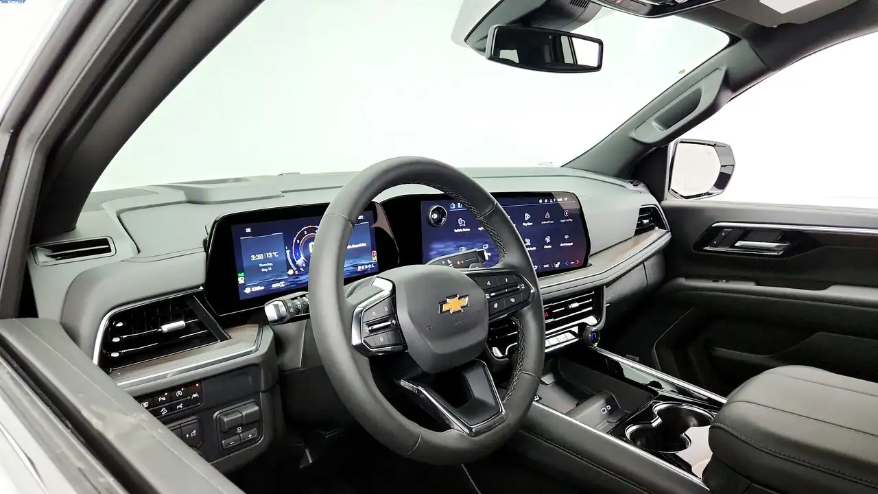 Chevrolet Suburban снимка Chevrolet Suburban