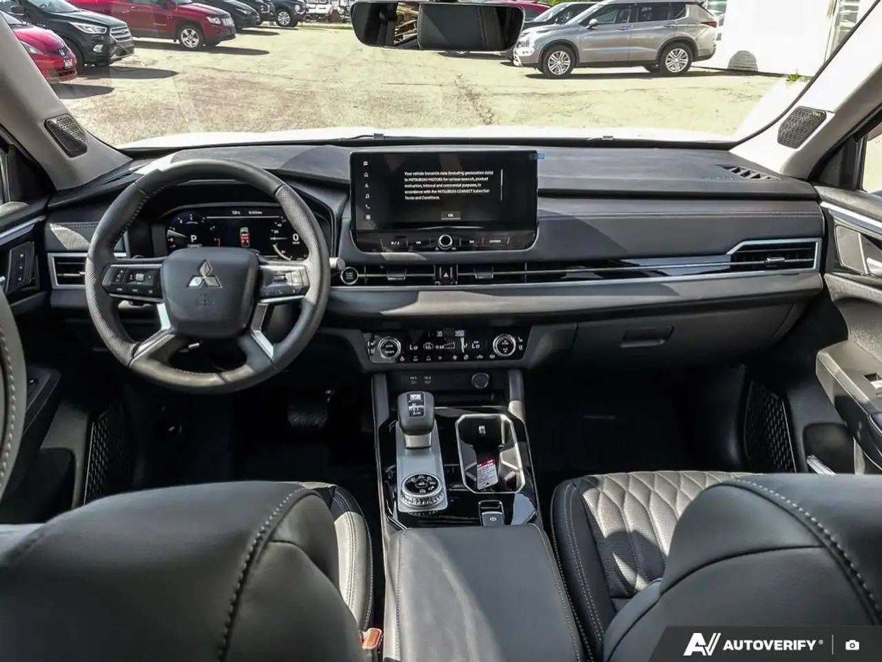 Mitsubishi Outlander fotografie Mitsubishi Outlander