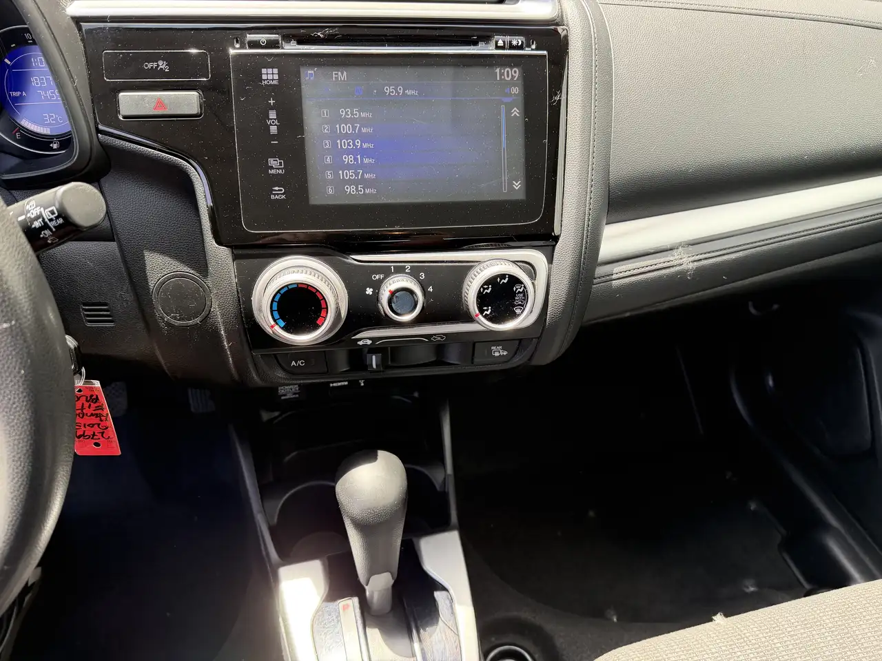 Honda Fit снимка Honda Fit