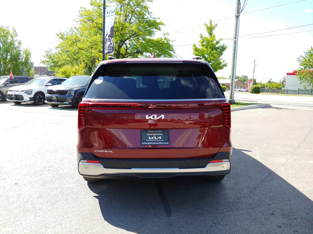Kia Carnival снимка Kia Carnival