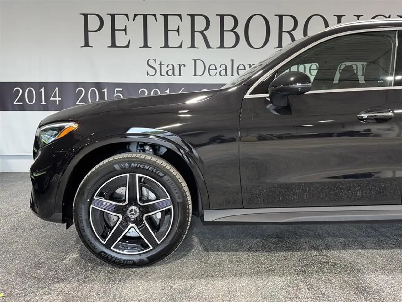 Mercedes-Benz GLC снимка Mercedes-Benz GLC