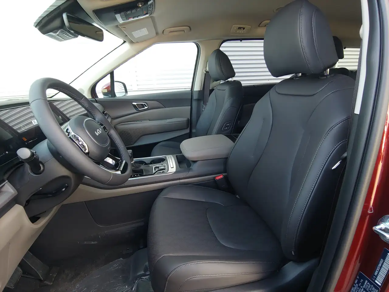 Kia Carnival снимка Kia Carnival