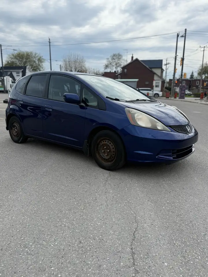 Honda Fit снимка Honda Fit