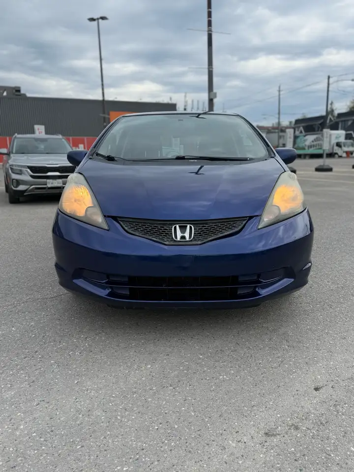 Honda Fit снимка Honda Fit