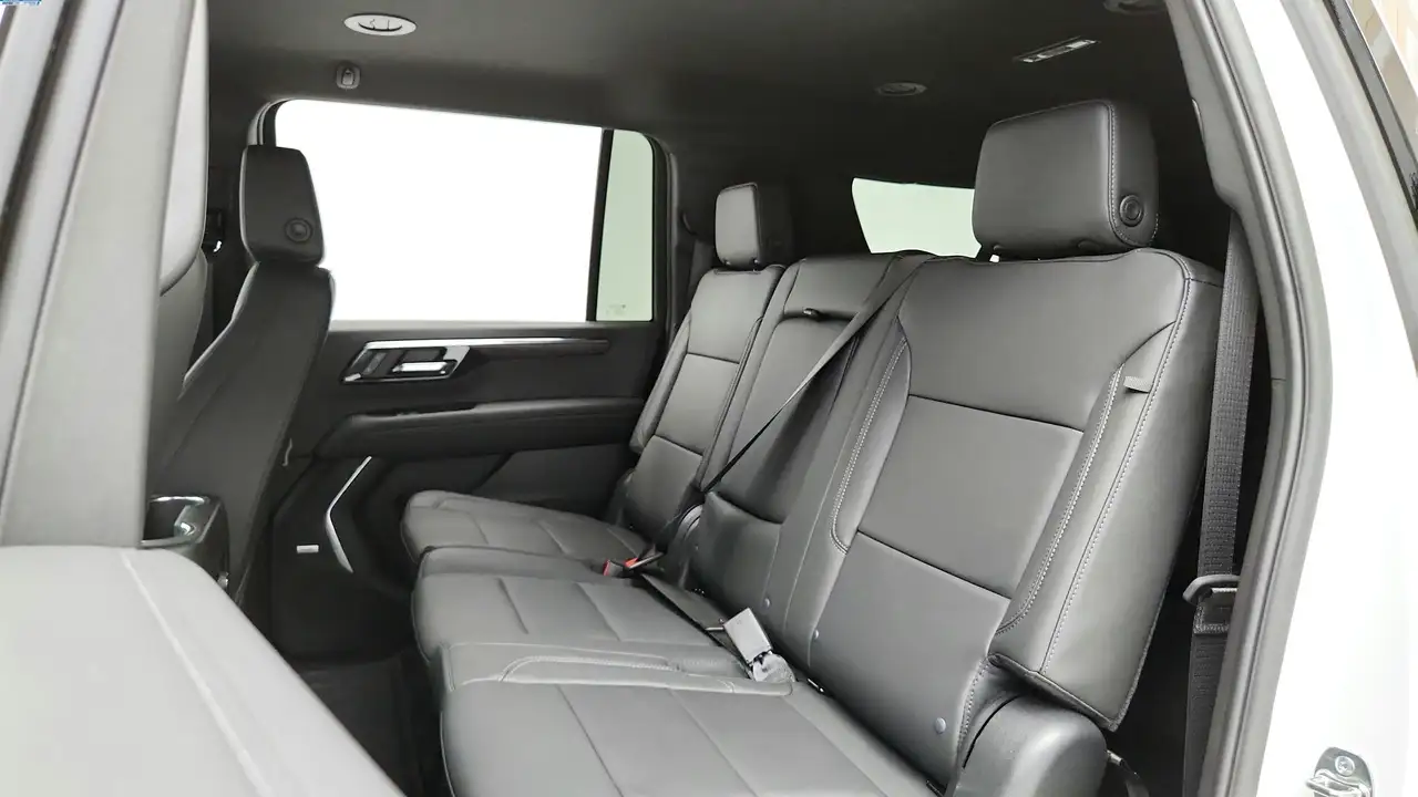 Chevrolet Suburban снимка Chevrolet Suburban