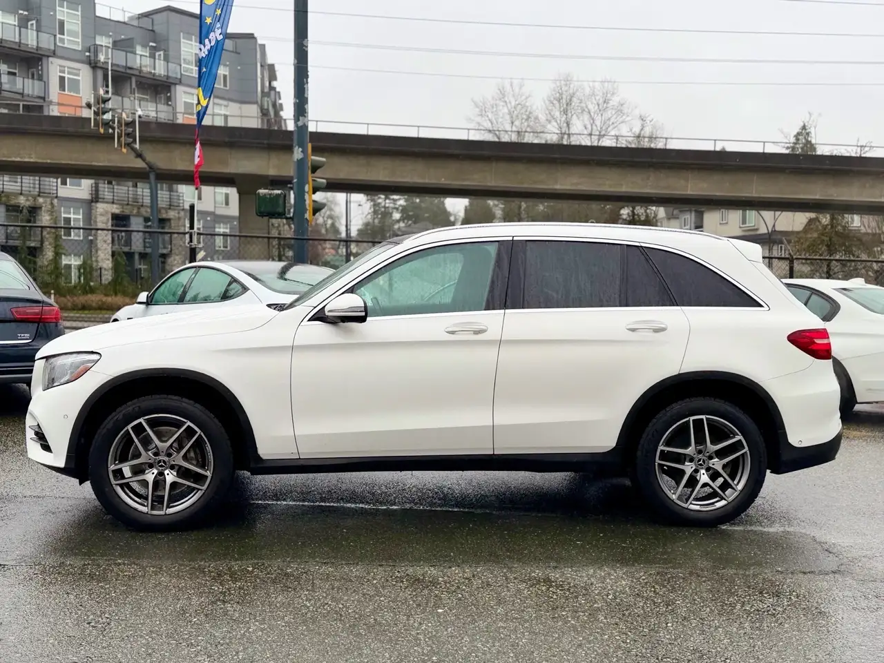 Mercedes-Benz GLC снимка Mercedes-Benz GLC