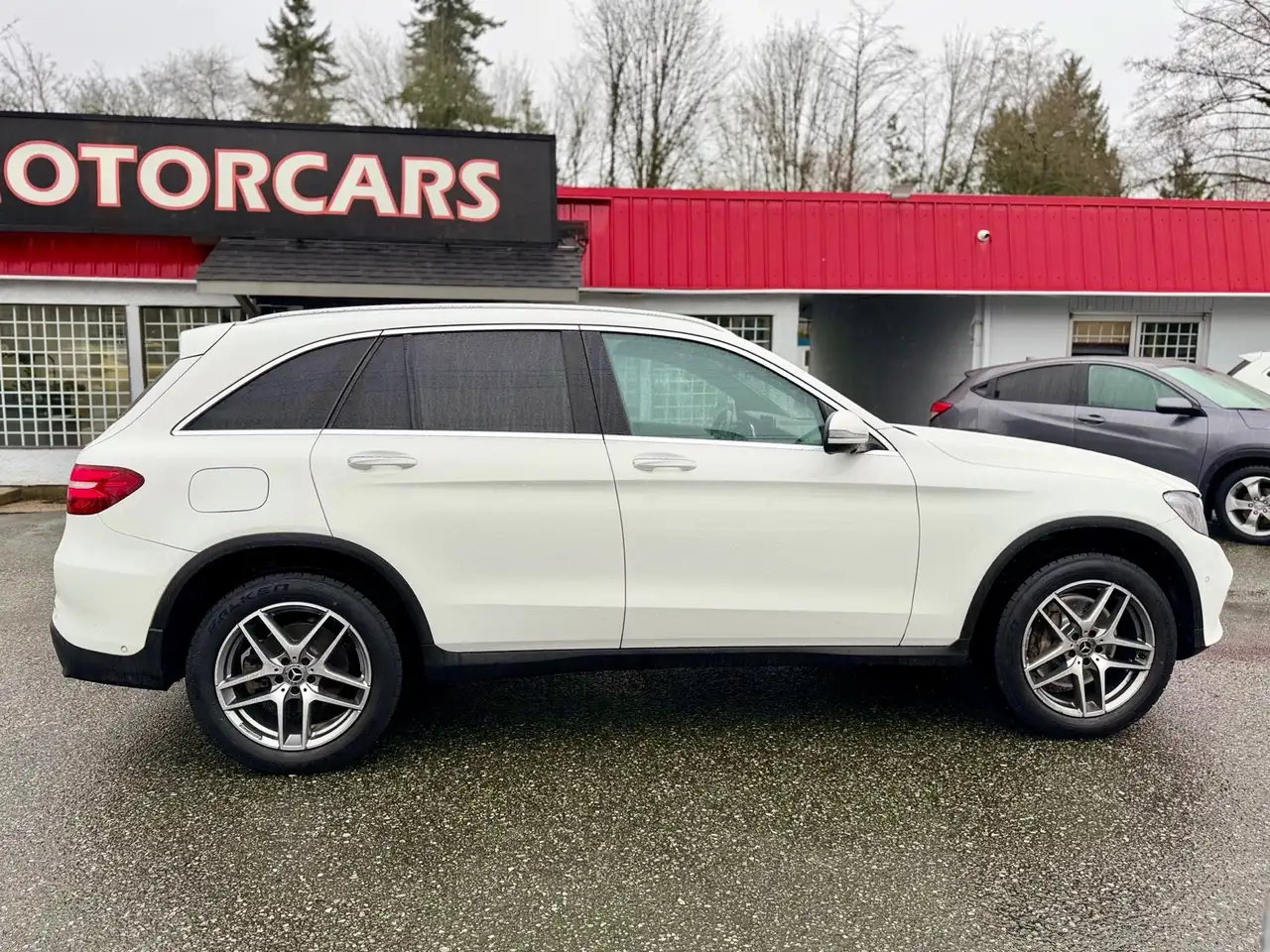 Mercedes-Benz GLC снимка Mercedes-Benz GLC