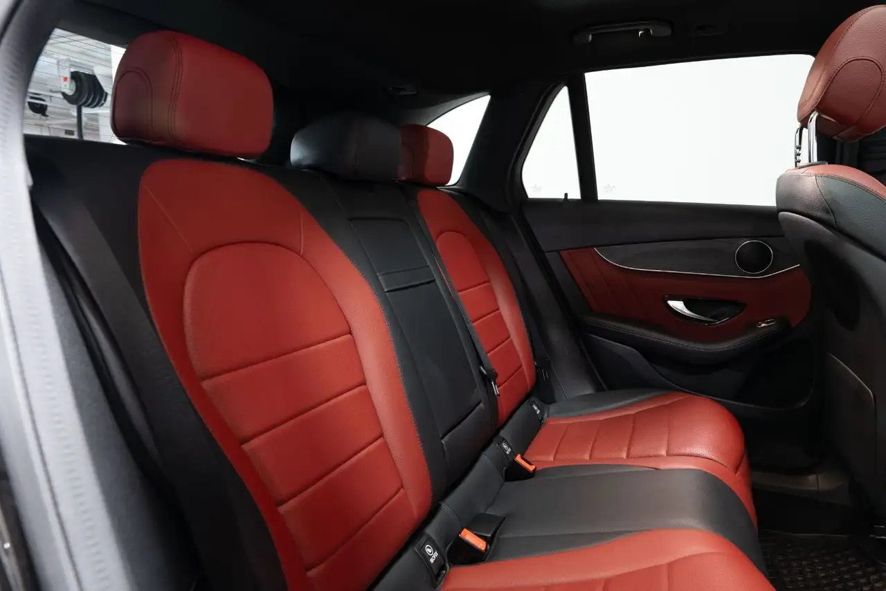 Mercedes-Benz GLC снимка Mercedes-Benz GLC