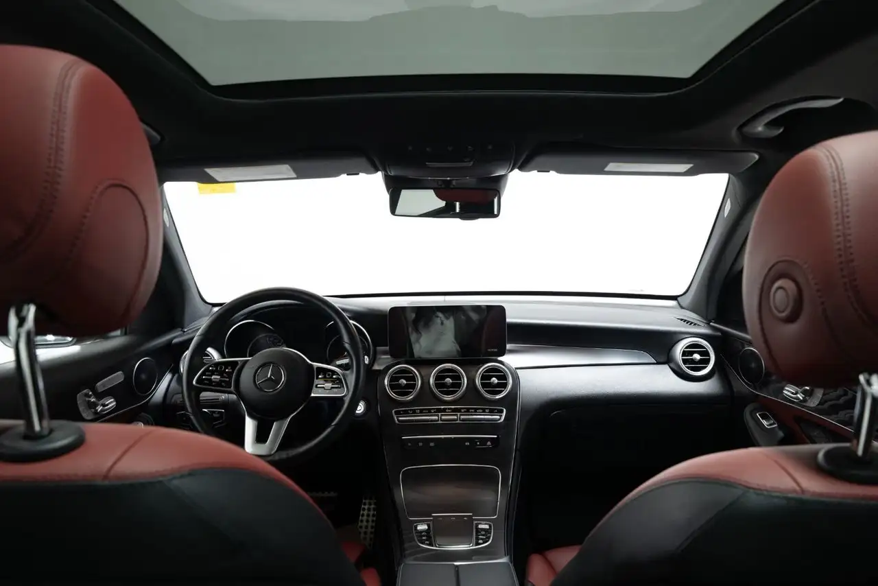 Mercedes-Benz GLC снимка Mercedes-Benz GLC