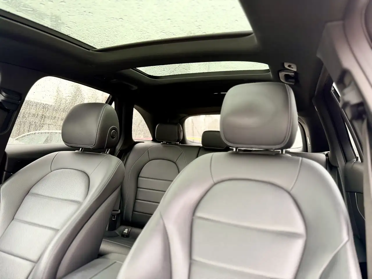 Mercedes-Benz GLC снимка Mercedes-Benz GLC
