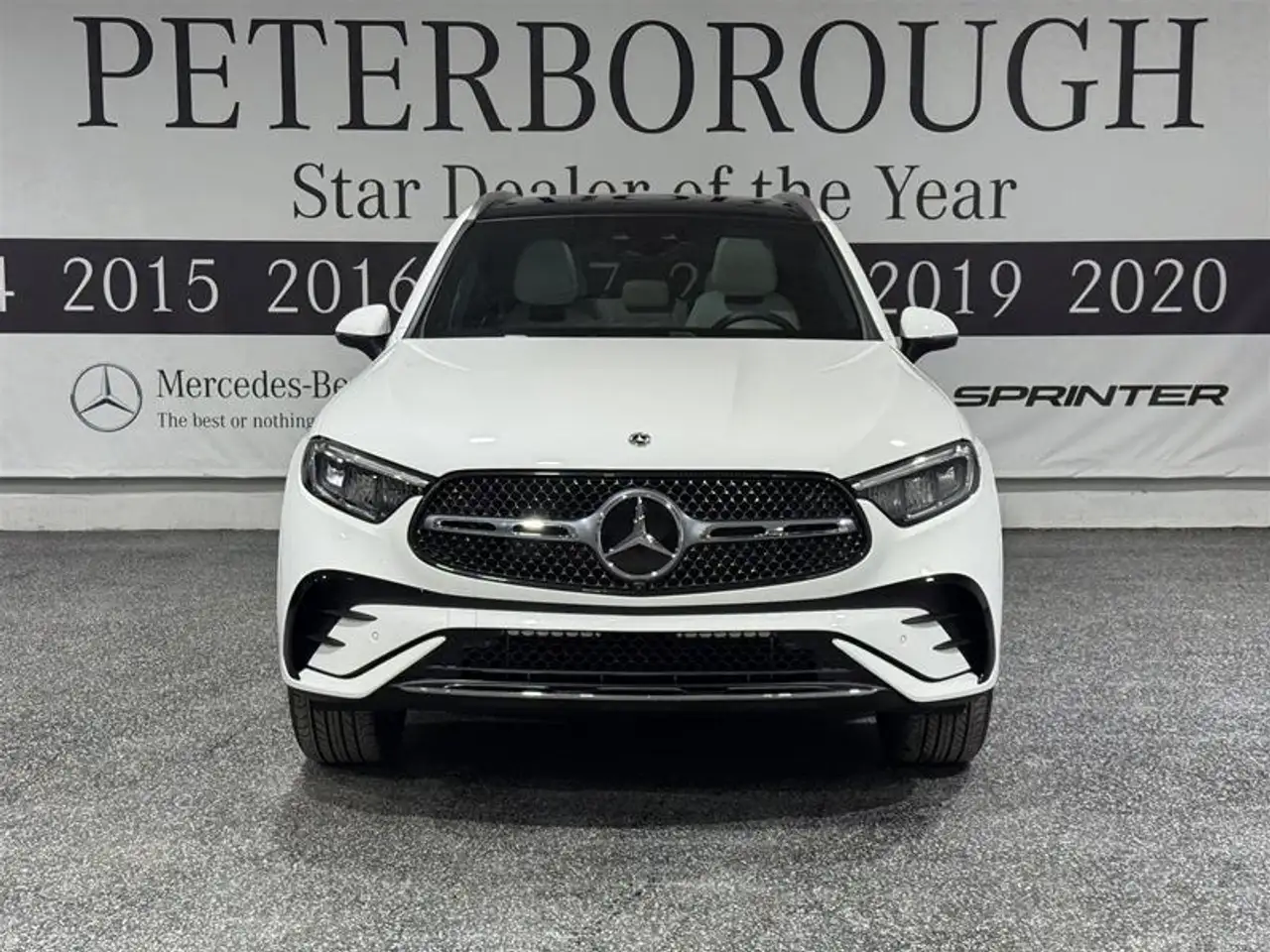 Mercedes-Benz GLC снимка Mercedes-Benz GLC