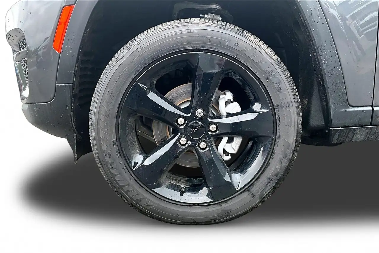 Jeep Grand Cherokee снимка Jeep Grand Cherokee