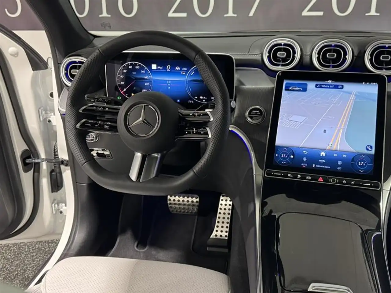 Mercedes-Benz GLC снимка Mercedes-Benz GLC