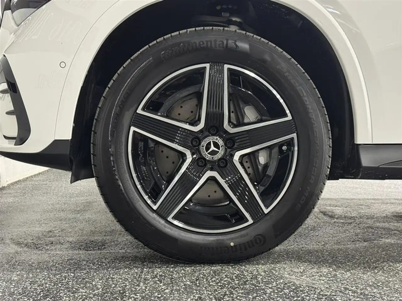 Mercedes-Benz GLC снимка Mercedes-Benz GLC