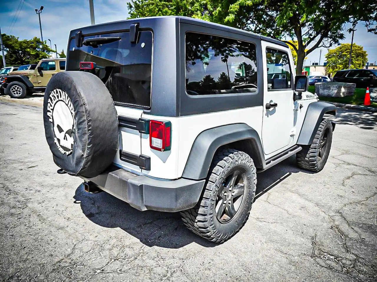 Jeep Wrangler photo Jeep Wrangler