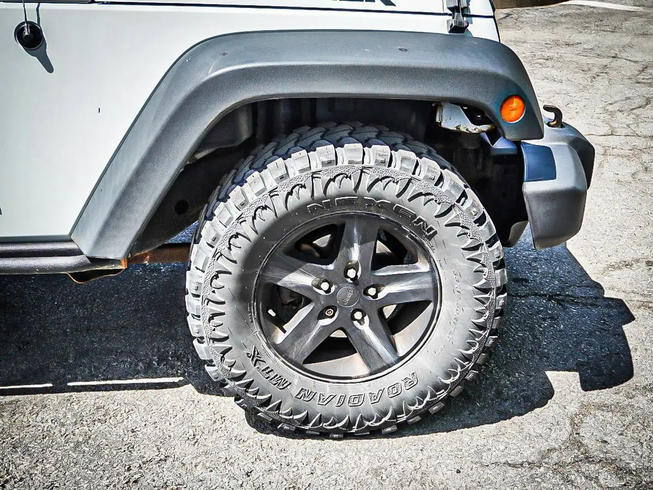 Jeep Wrangler photo Jeep Wrangler
