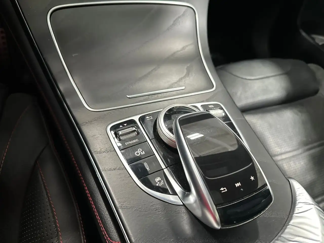 Mercedes-Benz GLC fotografie Mercedes-Benz GLC
