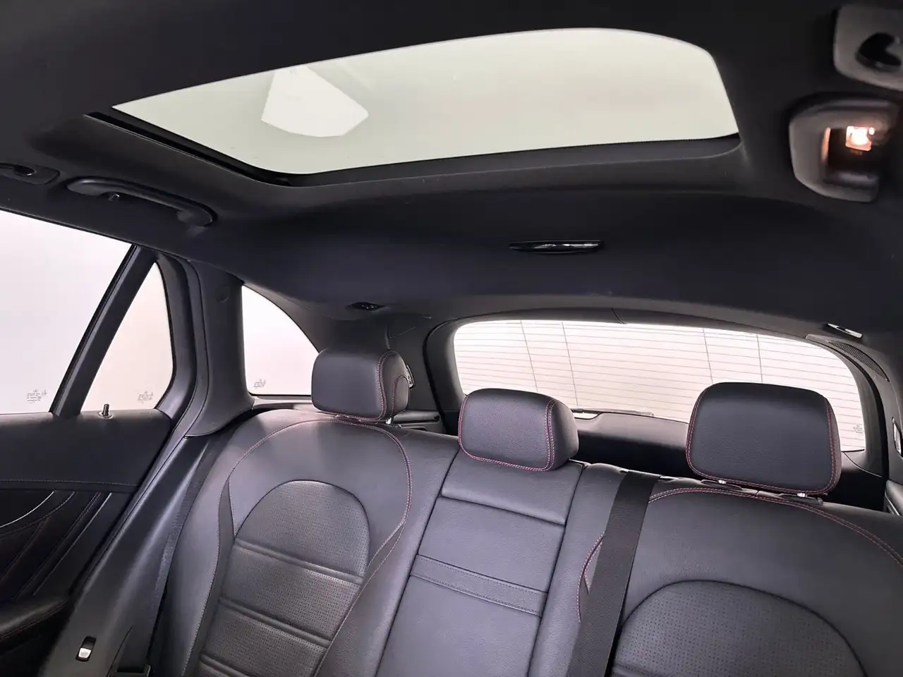 Mercedes-Benz GLC fotografie Mercedes-Benz GLC