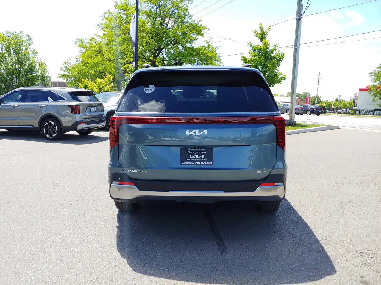 Kia Carnival photo Kia Carnival