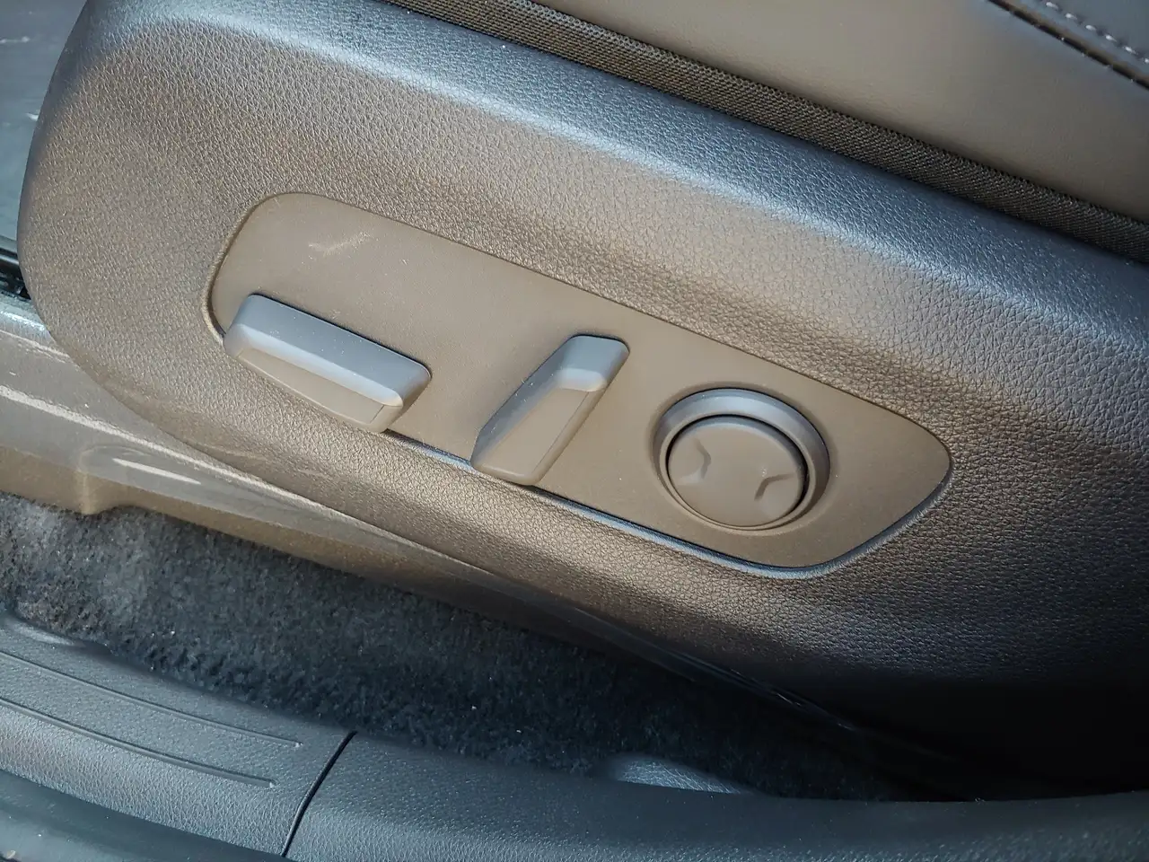 Kia Carnival photo Kia Carnival