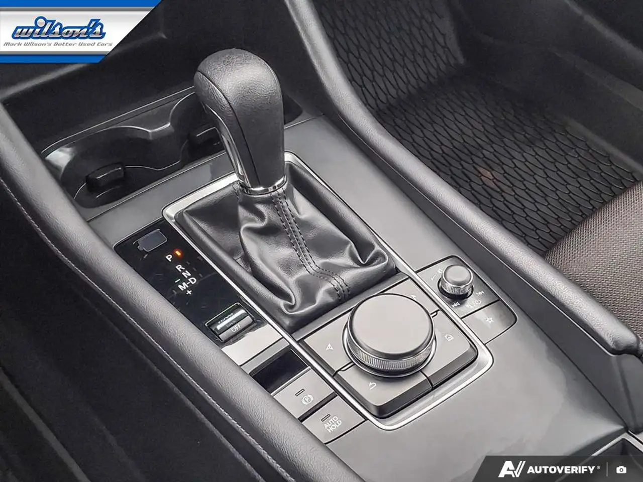 Mazda 3 снимка Mazda 3