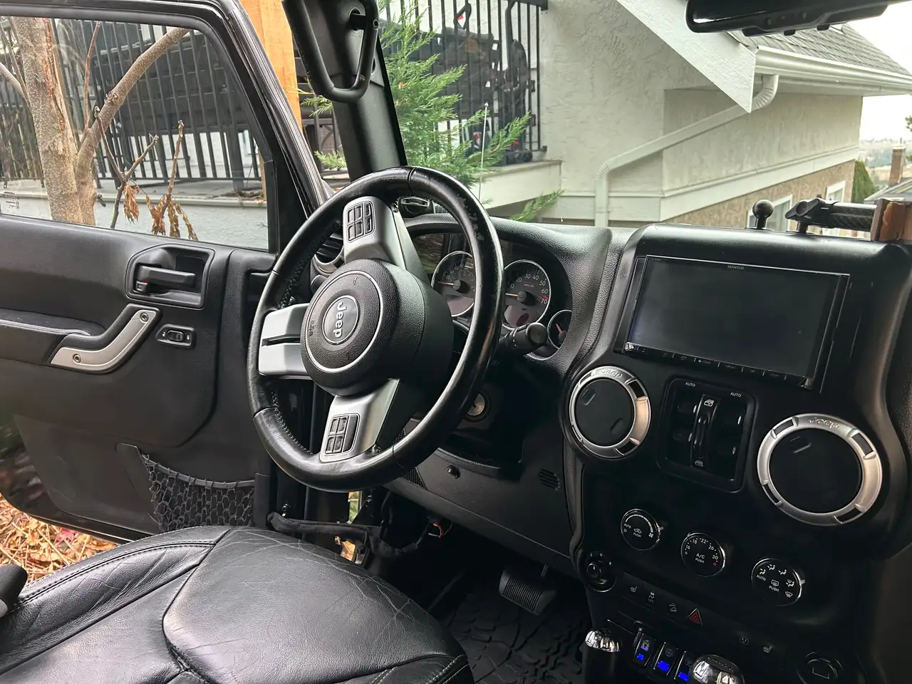 Jeep Wrangler photo Jeep Wrangler