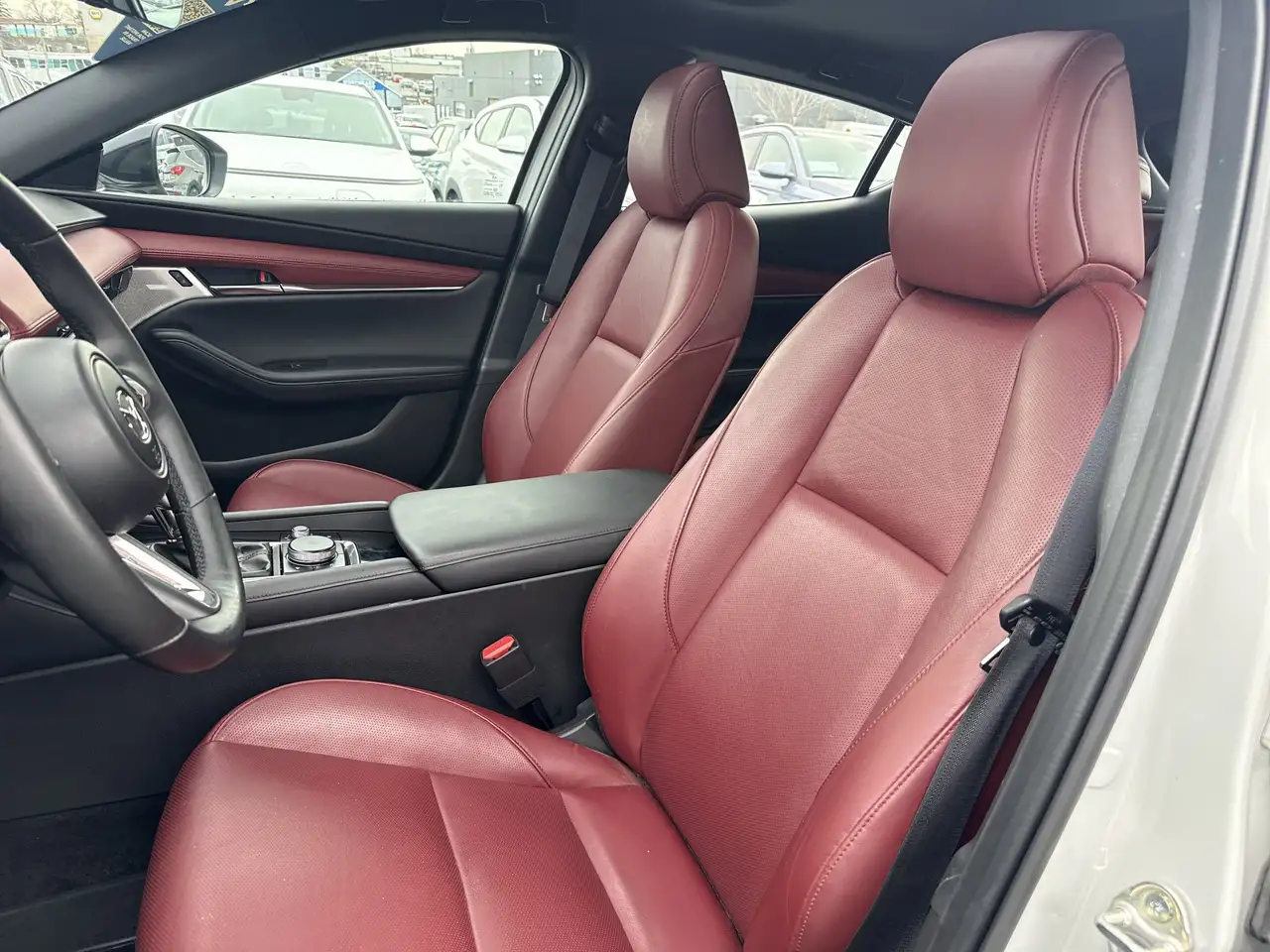 Mazda 3 снимка Mazda 3