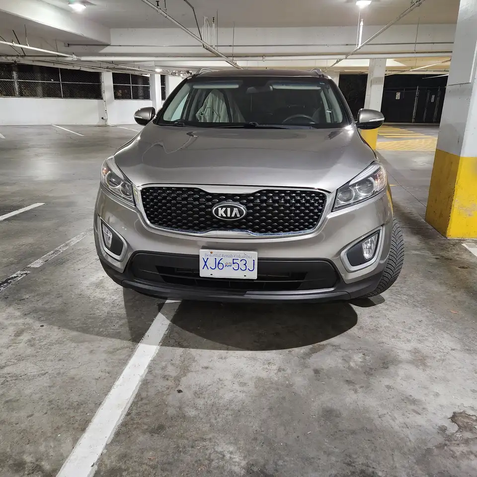 Kia Sorento снимка Kia Sorento