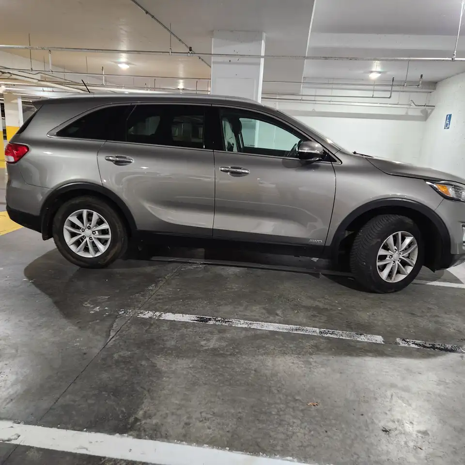 Kia Sorento снимка Kia Sorento