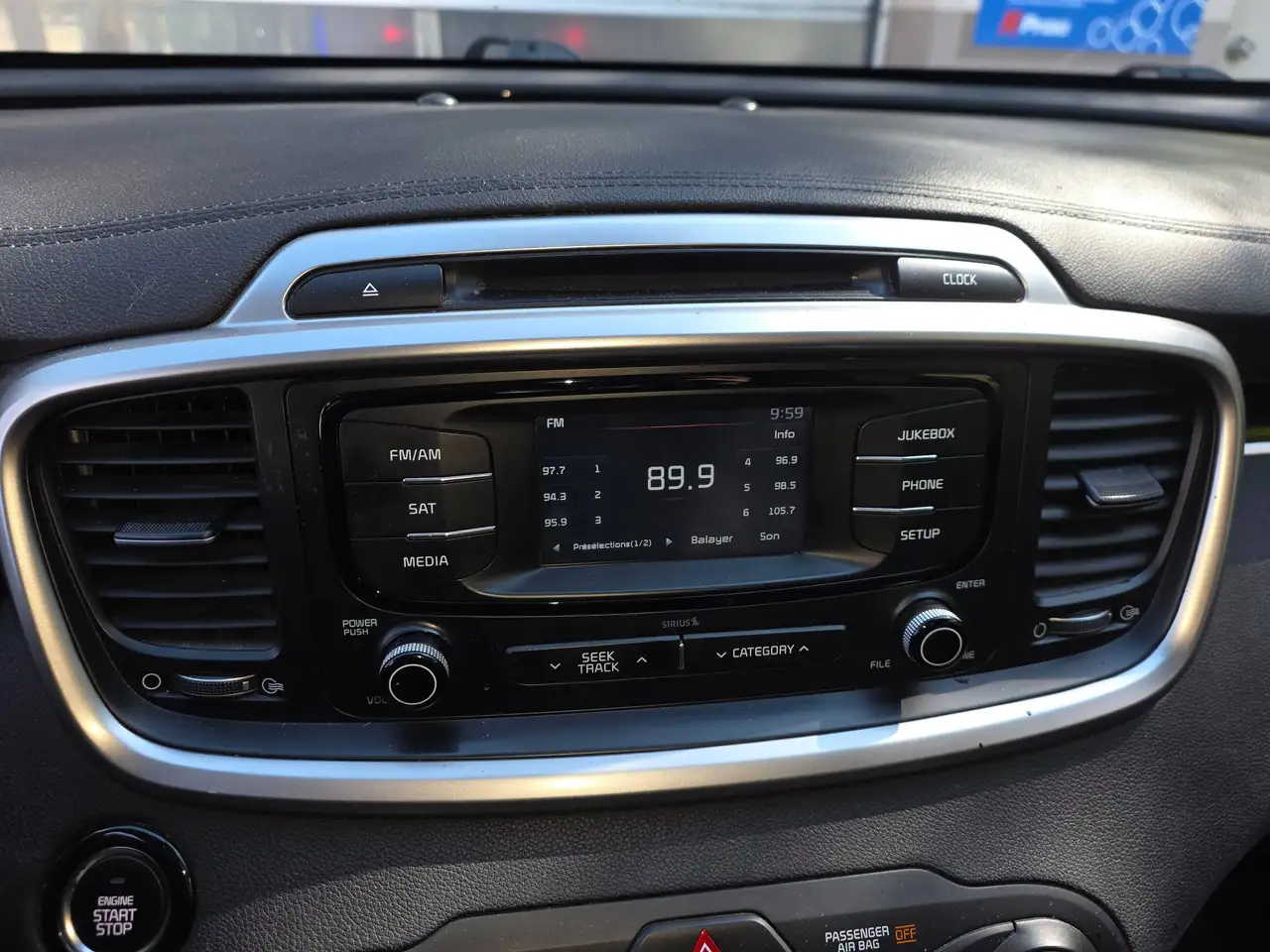 Kia Sorento photo Kia Sorento