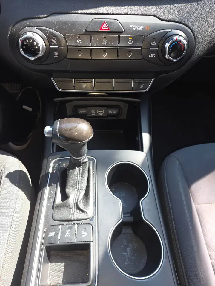 Kia Sorento photo Kia Sorento