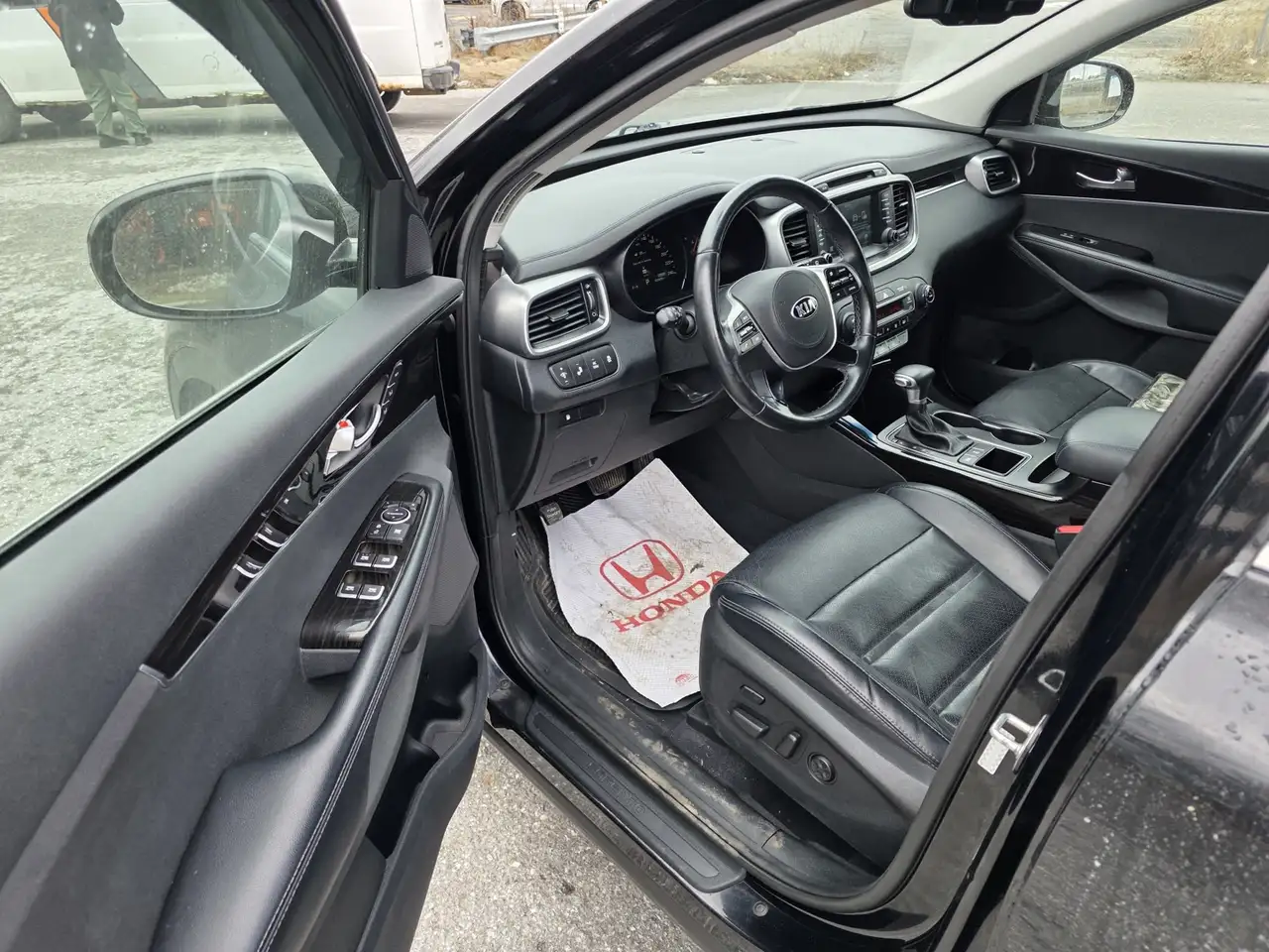 Kia Sorento снимка Kia Sorento