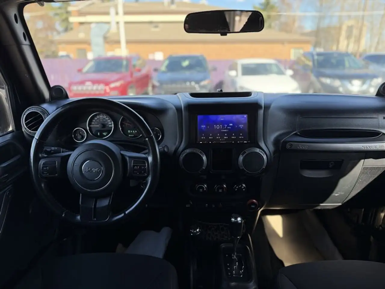 Jeep Wrangler снимка Jeep Wrangler