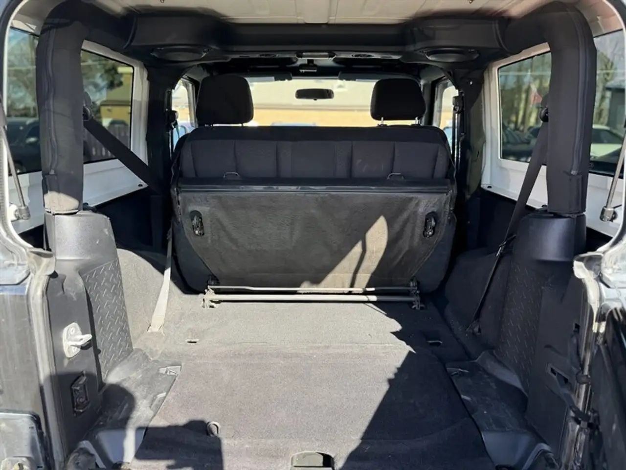 Jeep Wrangler снимка Jeep Wrangler
