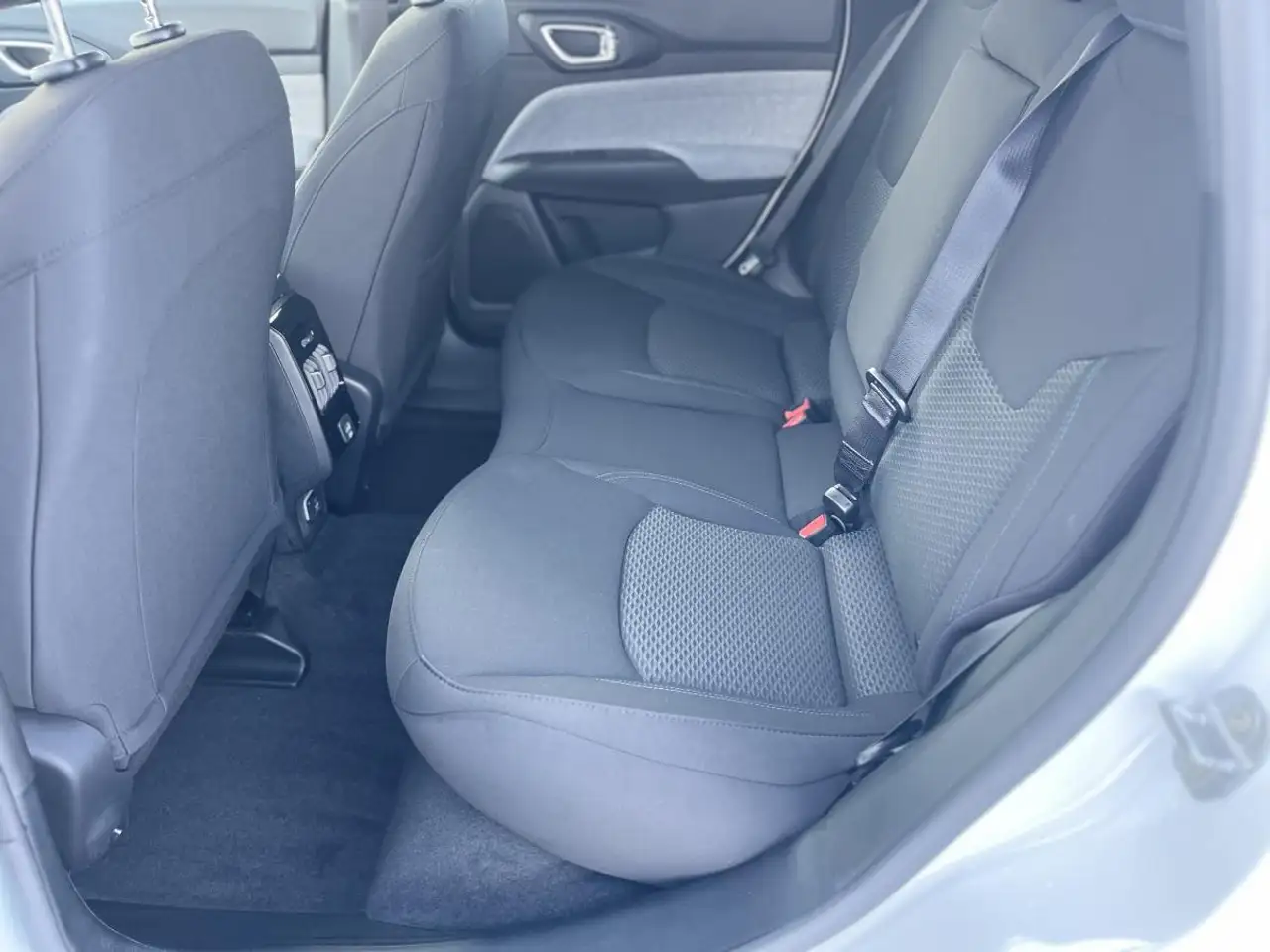 Jeep Compass photo Jeep Compass