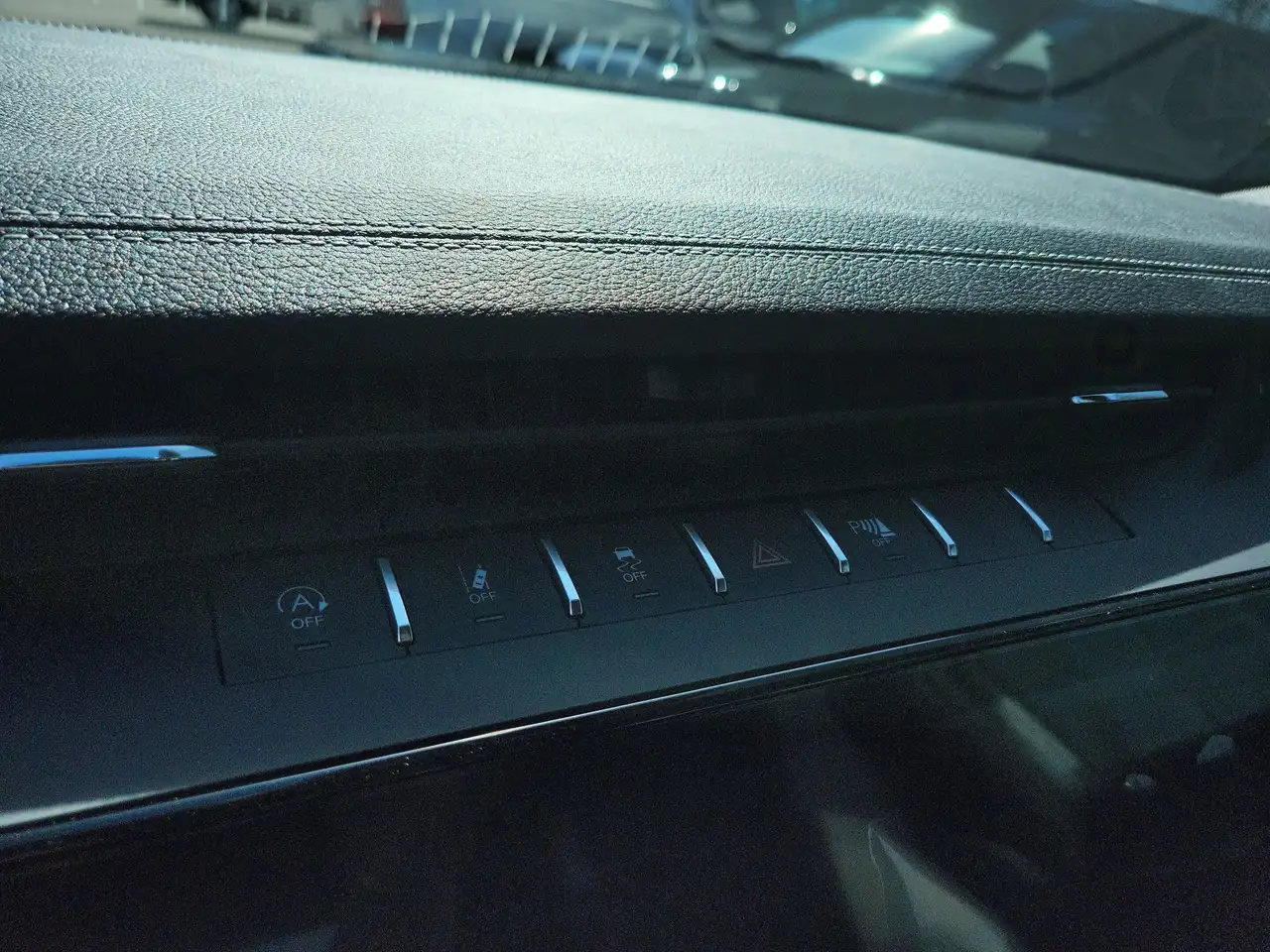 Jeep Grand Cherokee photo Jeep Grand Cherokee