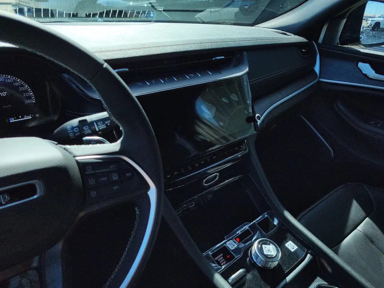 Jeep Grand Cherokee photo Jeep Grand Cherokee