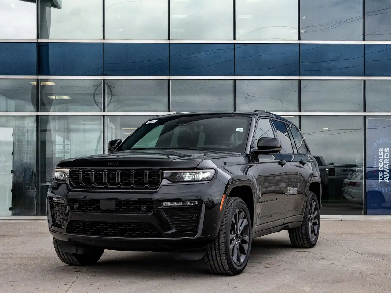 Jeep Grand Cherokee снимка Jeep Grand Cherokee