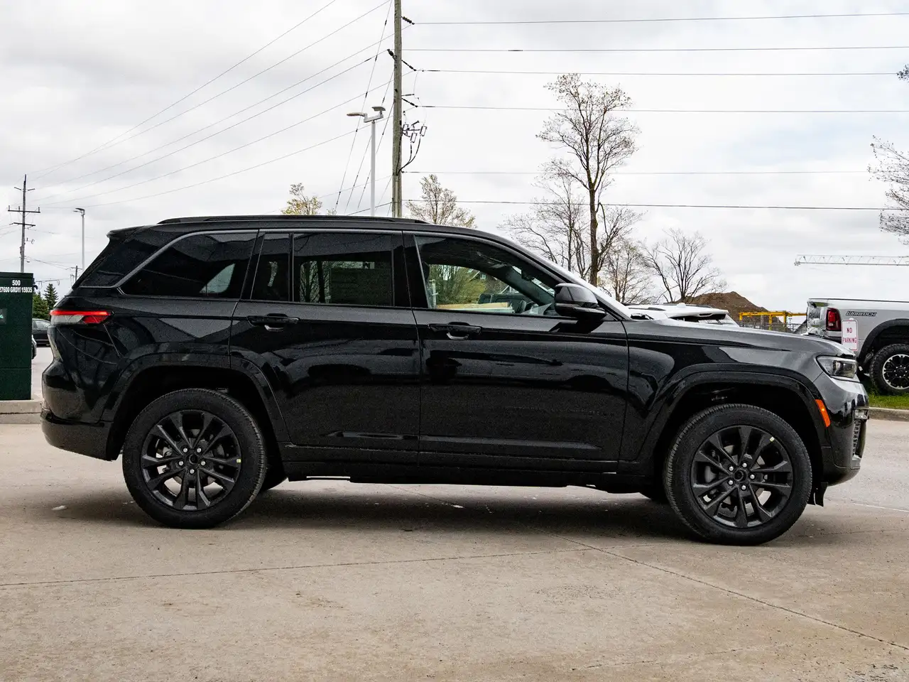 Jeep Grand Cherokee снимка Jeep Grand Cherokee