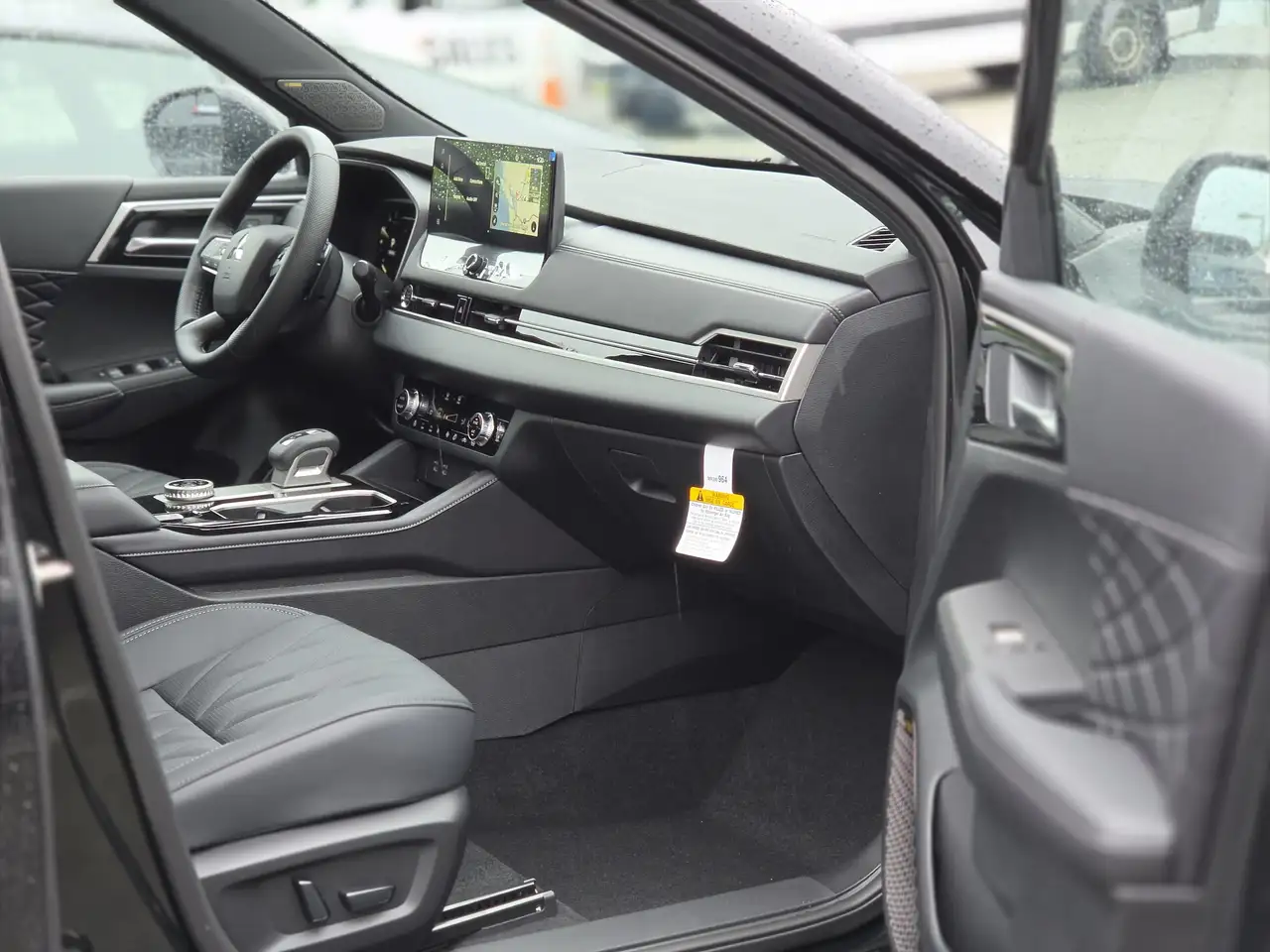 Mitsubishi Outlander photo Mitsubishi Outlander