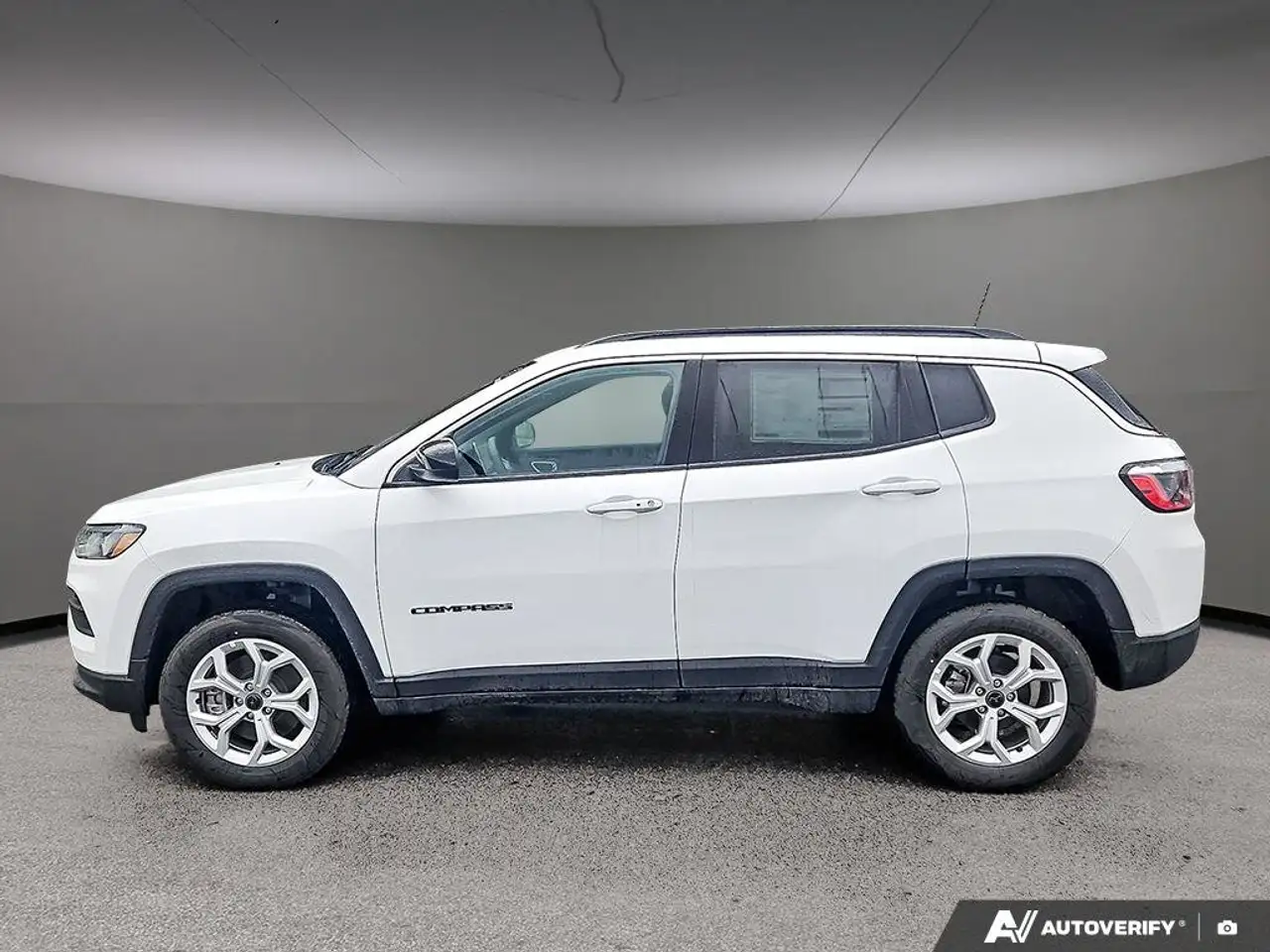 Jeep Compass photo Jeep Compass