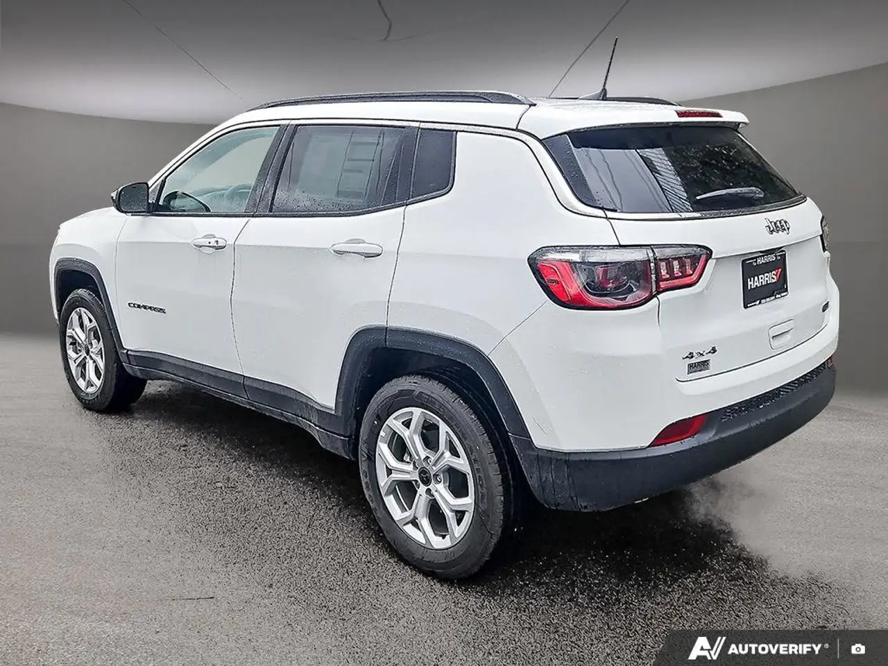 Jeep Compass photo Jeep Compass